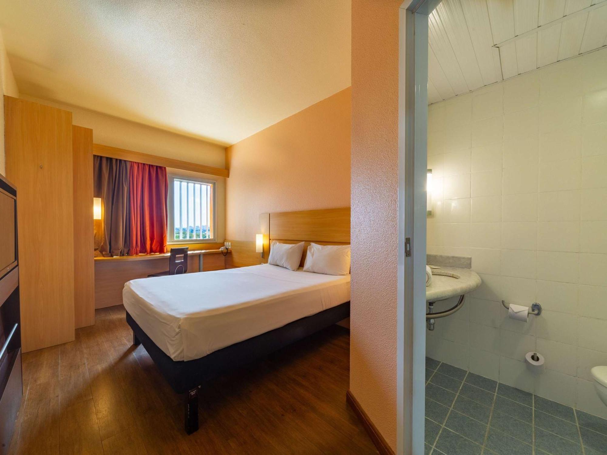 Ibis Manaus Distrito Industrial Eksteriør billede