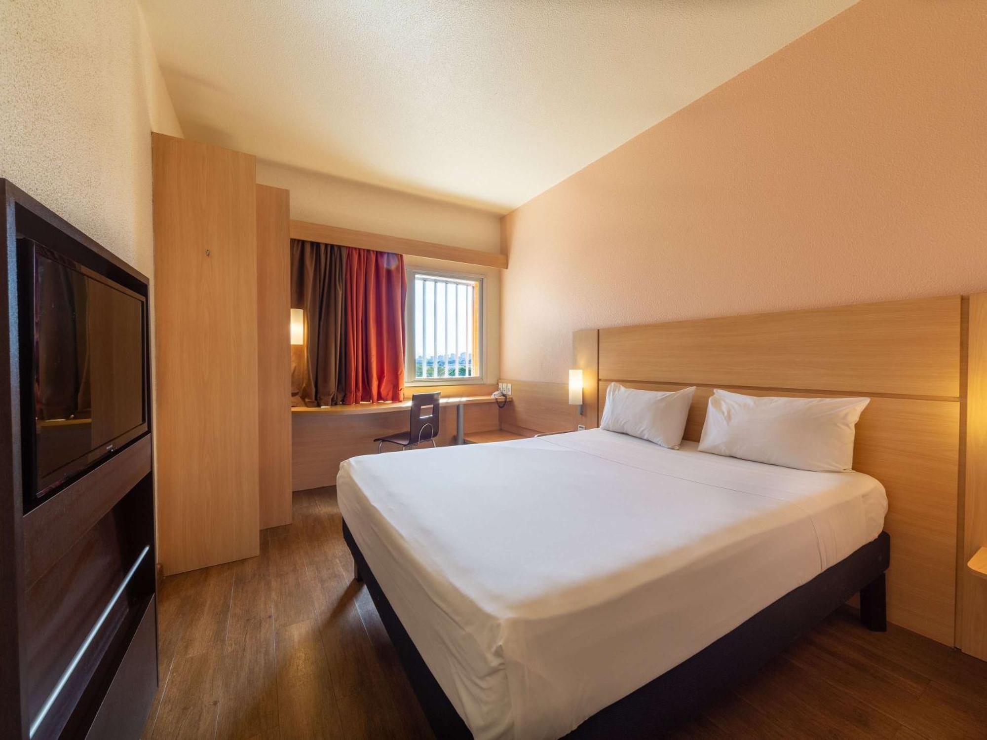 Ibis Manaus Distrito Industrial Eksteriør billede