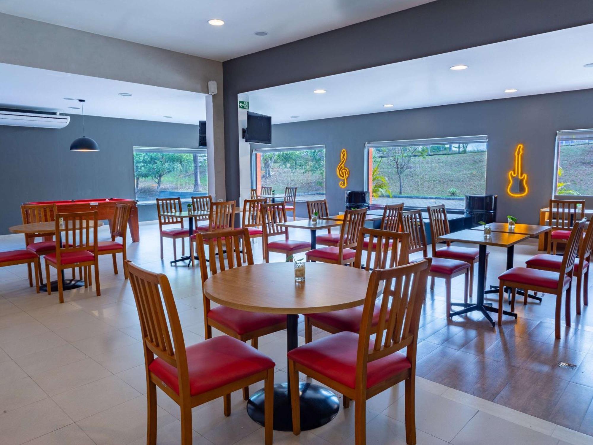 Ibis Manaus Distrito Industrial Eksteriør billede